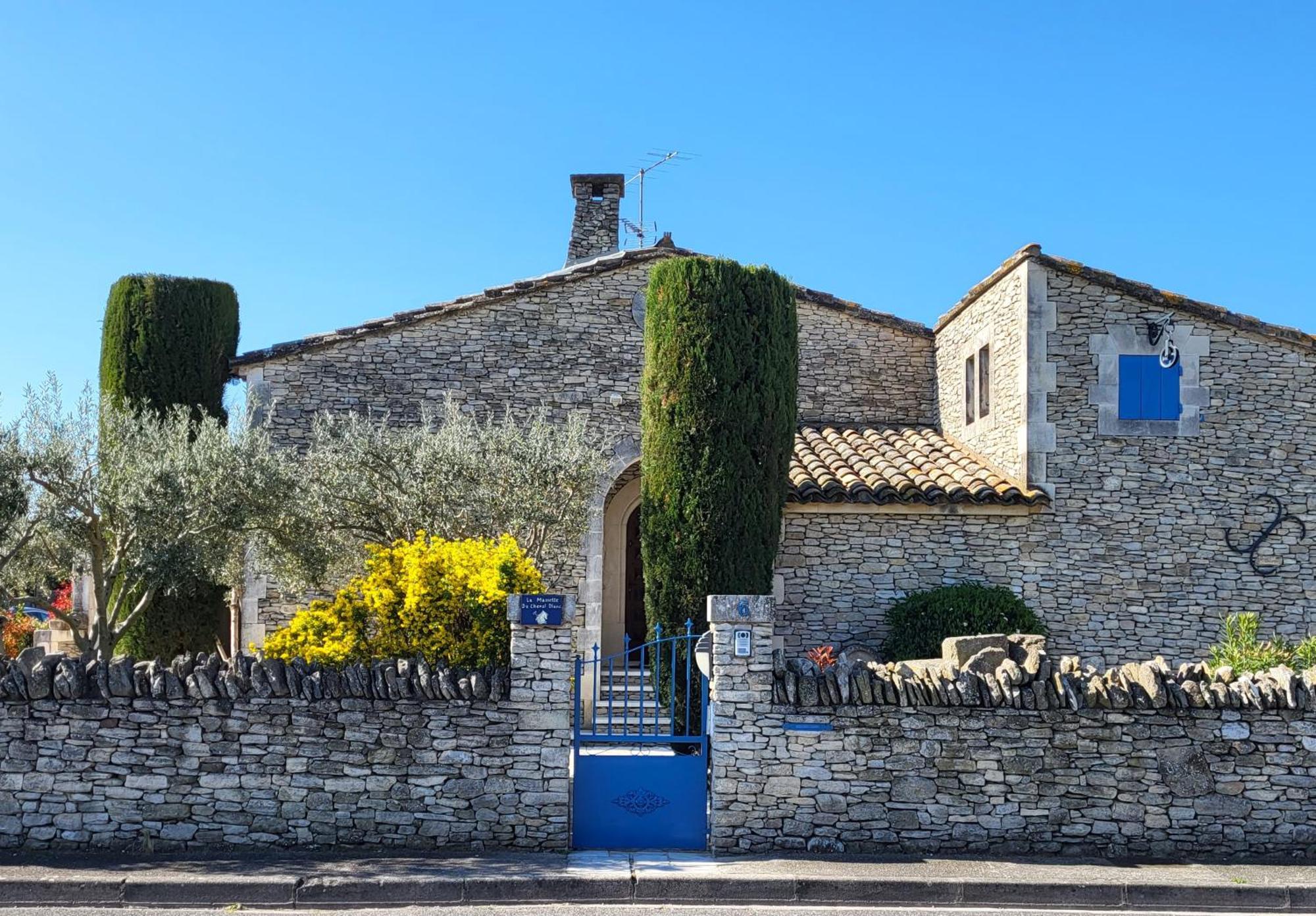 "La Massette Du Cheval Blanc" Villa De Caractere En Pierre LʼIsle-sur-la-Sorgue Exterior foto